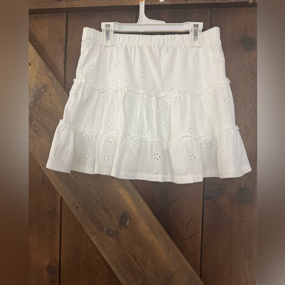 4/$12 Cat & Jack White Eyelet Skort for Kids - Picture 5 of 5